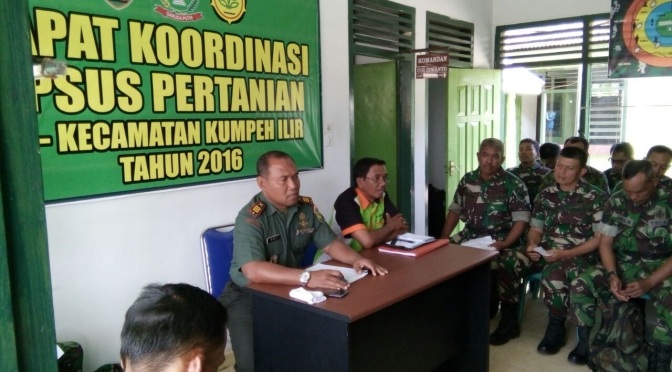 Danramil 415-01 / Kodim Kandis SUAK 0415 / Batang lead coordination meetings upsus agriculture in Sub Kumpeh Ilir Regency Muaro Jambi